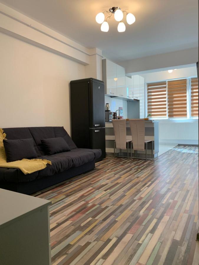 Tod Apartments Palas Яш Екстериор снимка
