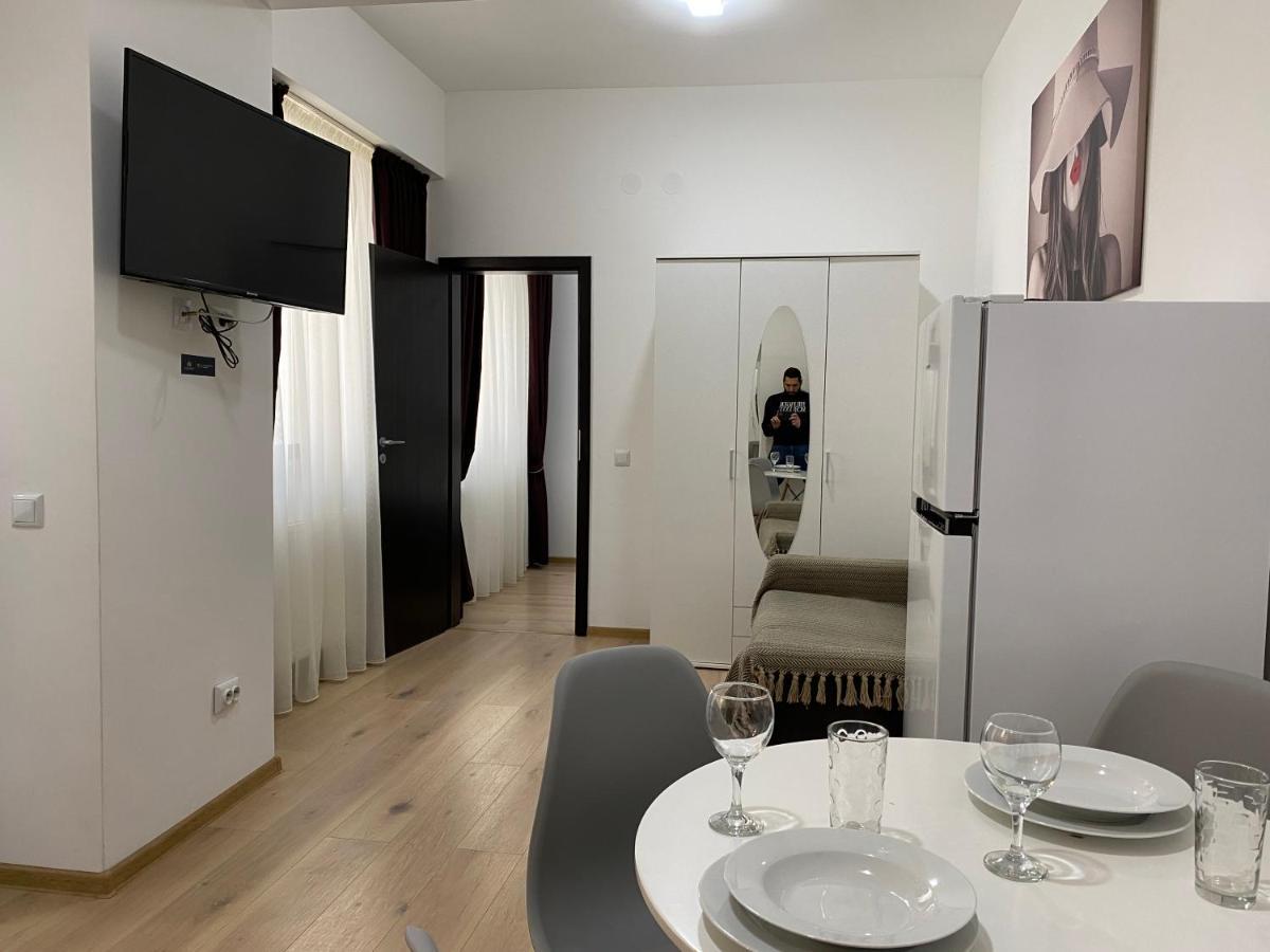 Tod Apartments Palas Яш Екстериор снимка