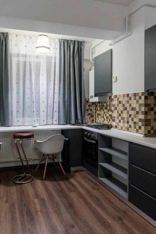 Tod Apartments Palas Яш Екстериор снимка